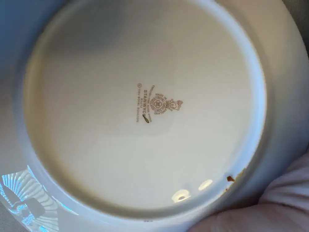 Royal Doulton Stanwyck Fine Bone China (60 pieces)